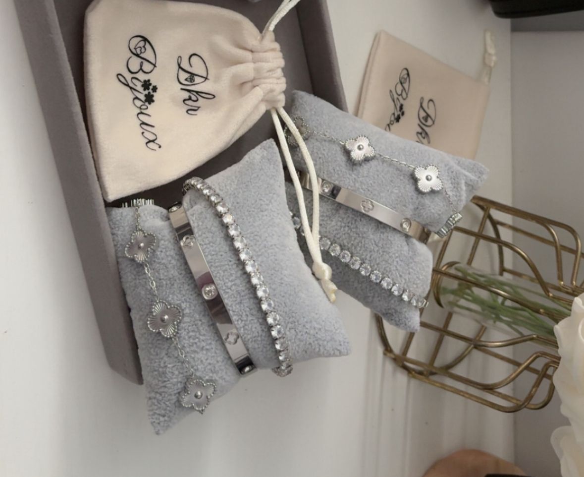 The Silver Expensive set